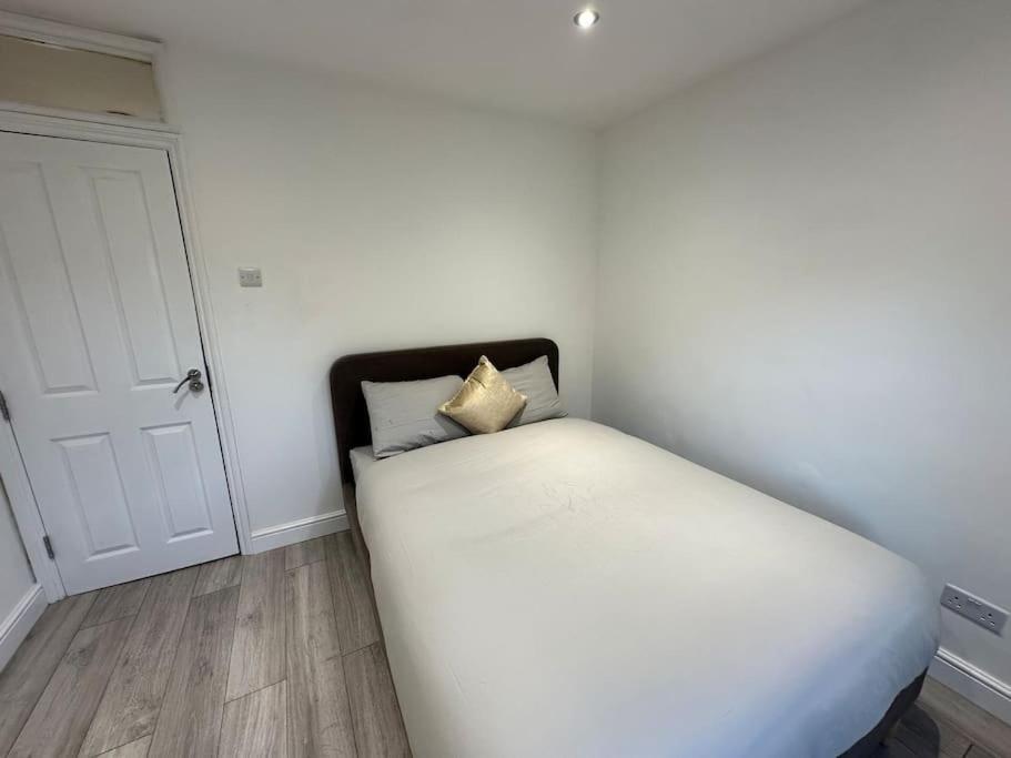 Appartamento 3 Bed Hackney/Harringay Flat Londra Esterno foto