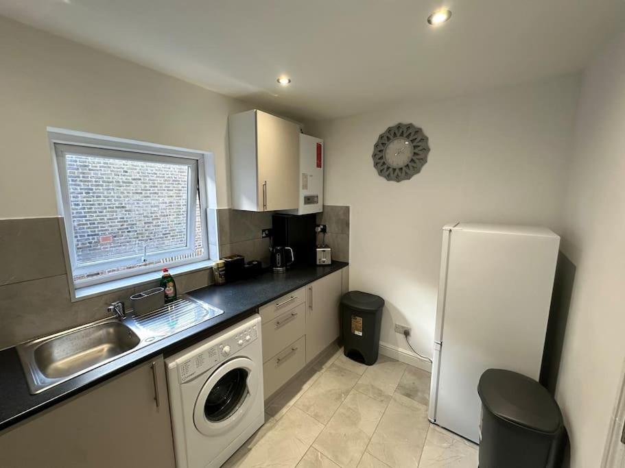 Appartamento 3 Bed Hackney/Harringay Flat Londra Esterno foto